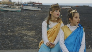 Scuola in mezzo al mare