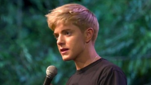 Mae Martin: SAP