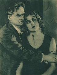 La dame masquée