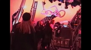 L7: Pretend We're Dead