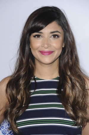 Hannah Simone