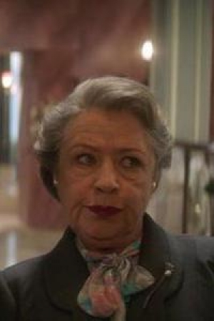 Noni Hazlehurst