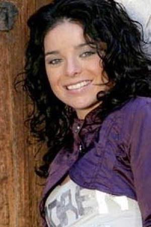 Violeta Isfel